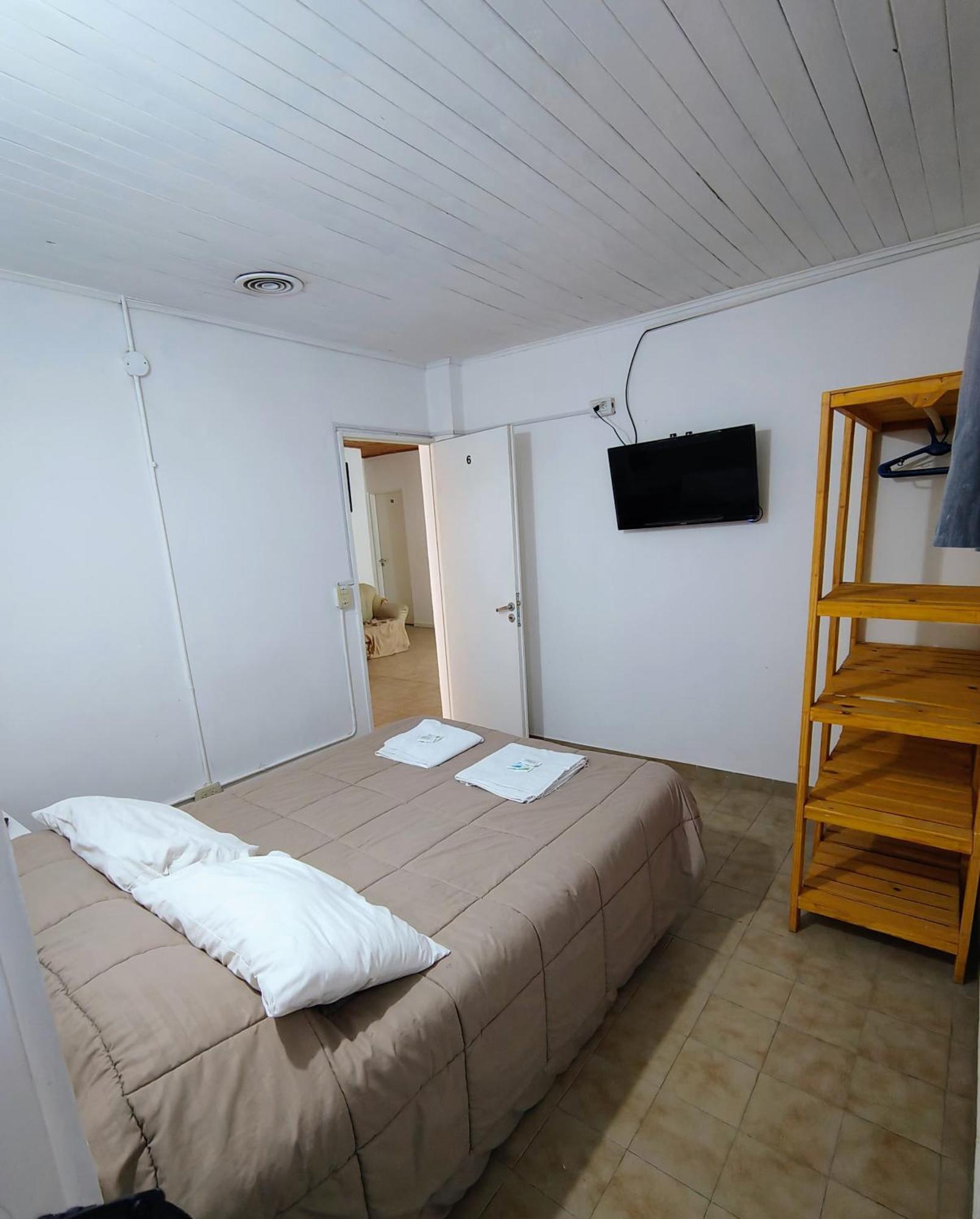 El Faro Hostel Puerto Madryn Buitenkant foto